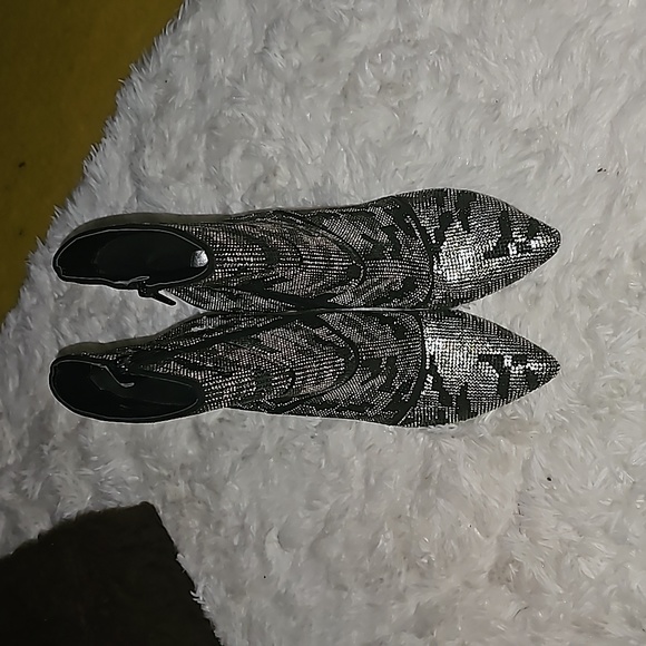 Army Fatigue crystal embelished bootie - Picture 4 of 5